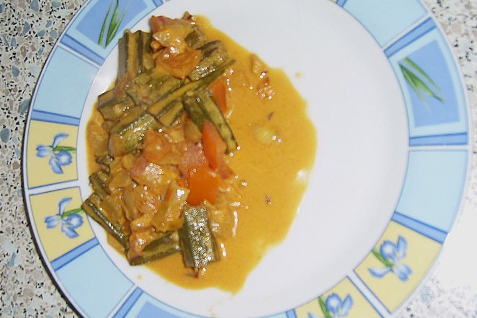 Okra mit Kokosnuss