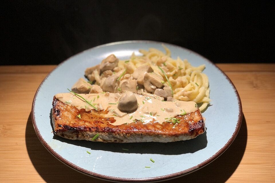 Jägerschnitzel mit Spätzle