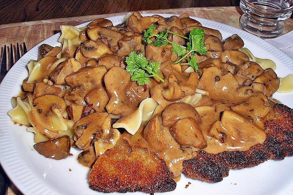 Jägerschnitzel mit Spätzle