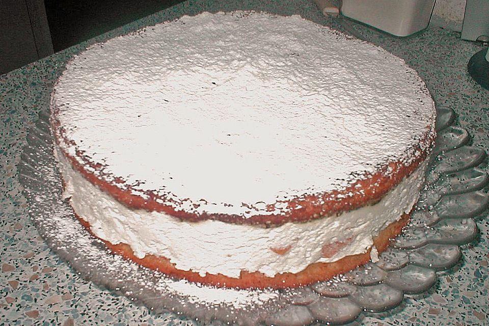 Käsesahne - Torte mit Pfirsichen