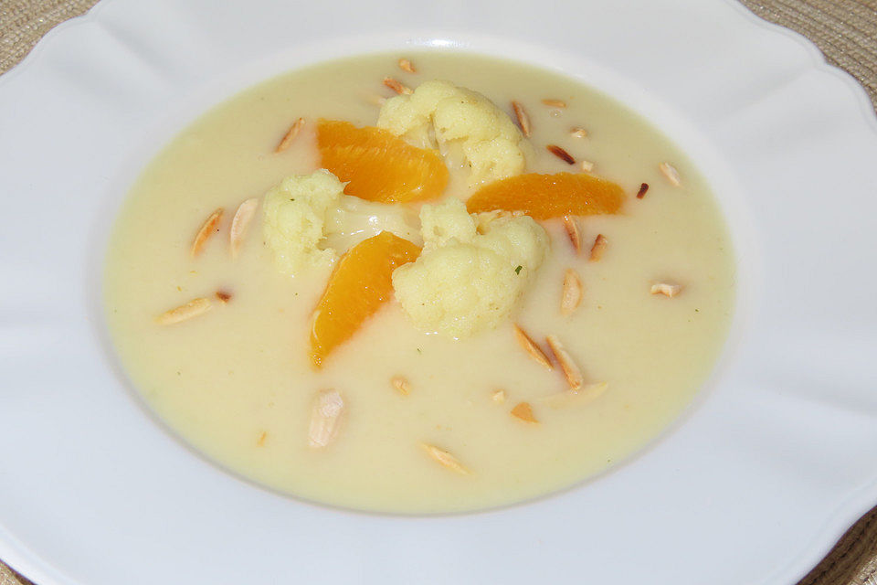 Blumenkohl-Orangen-Suppe