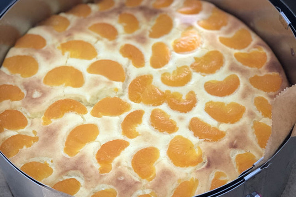 Saftiger Käsekuchen mit Mandarinen