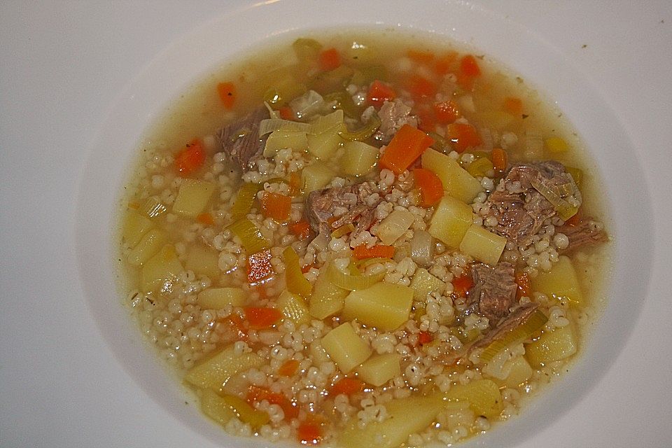 Omis Graupensuppe