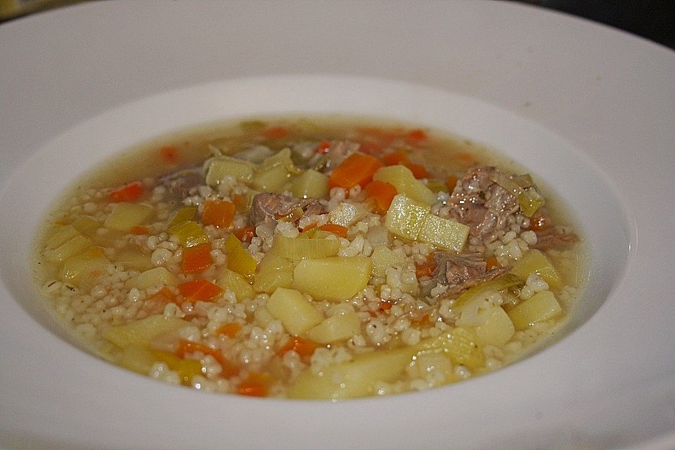 Omis Graupensuppe