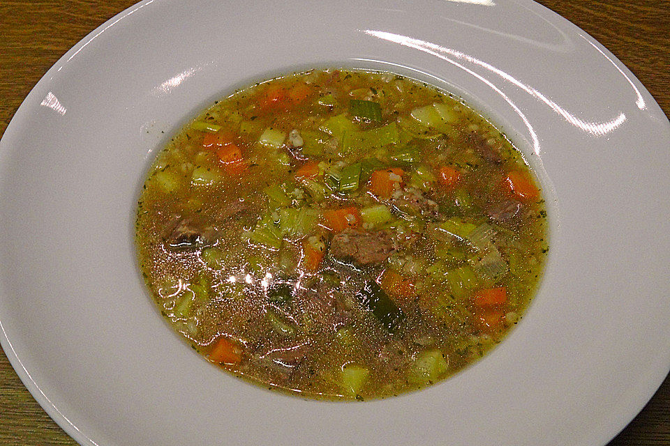 Omis Graupensuppe