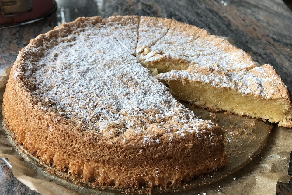 Mallorquinischer Mandelkuchen