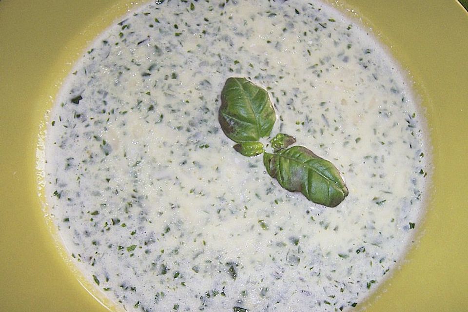 Basilikum - Parmesan - Suppe