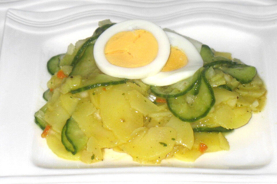 Kartoffelsalat mit Salatgurke