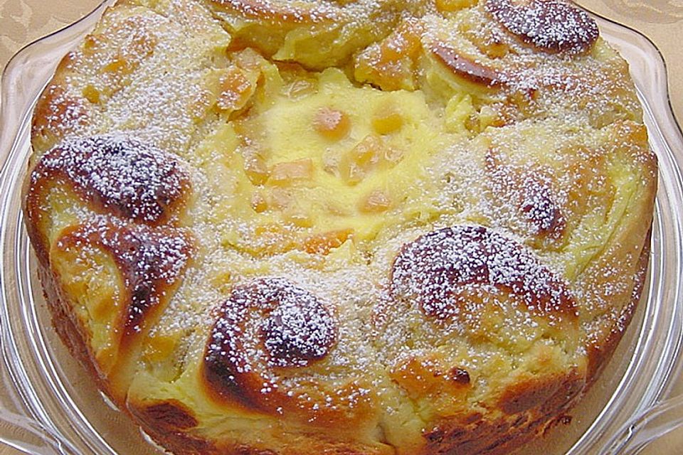 Aprikosen - Rahm - Rosenkuchen