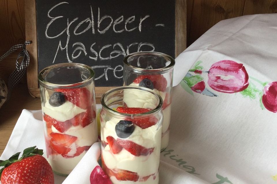 Erdbeer - Mascarpone - Creme