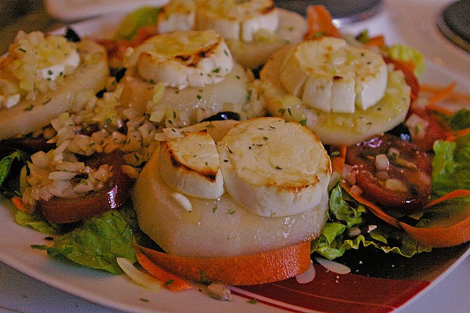 Überbackener Ziegenkäse mit Honigsauce