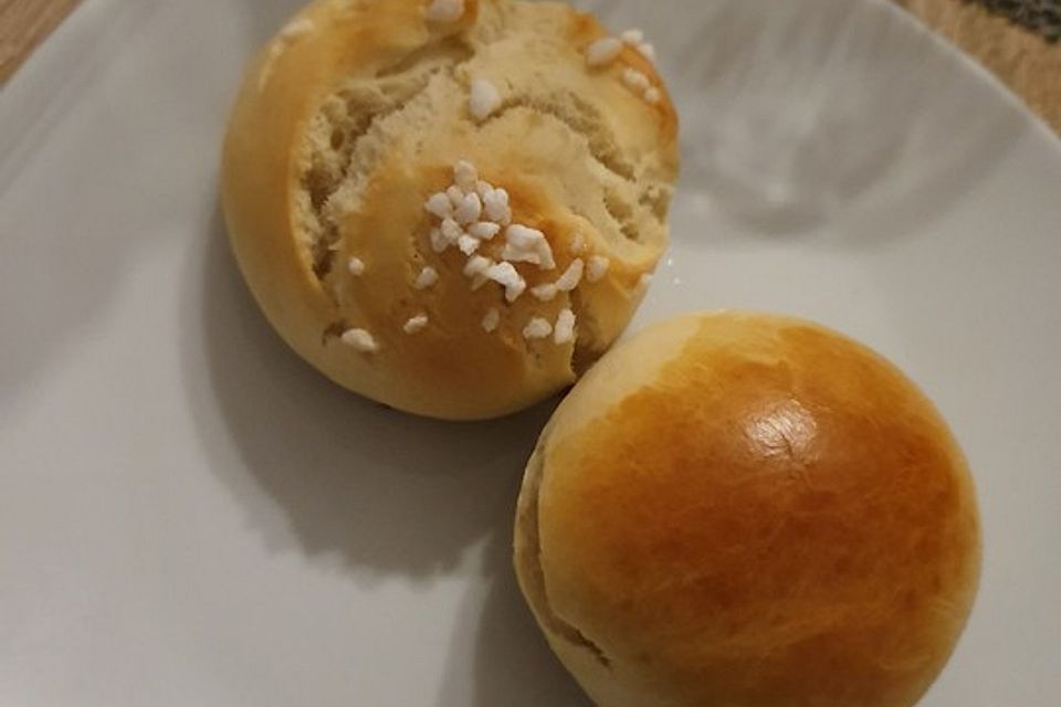 Milchbrötchen