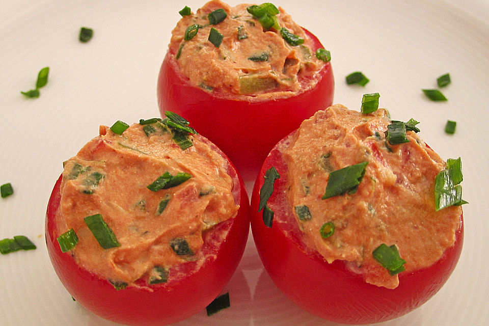 Gefüllte Tomaten mit Frischkäse