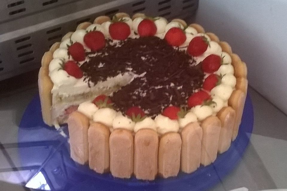 Erdbeer - Tiramisu - Torte