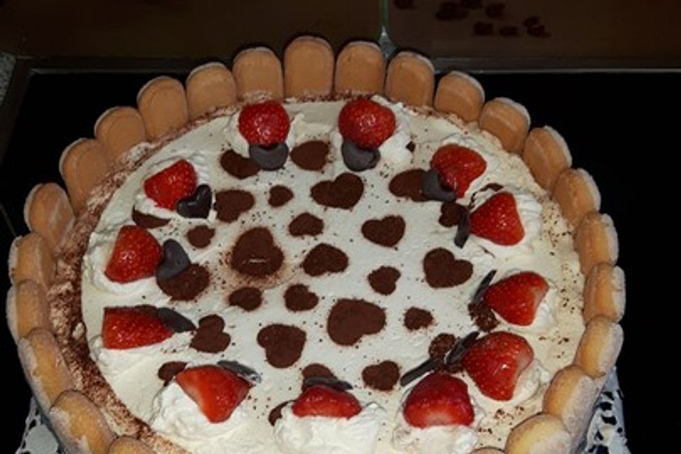 Erdbeer - Tiramisu - Torte