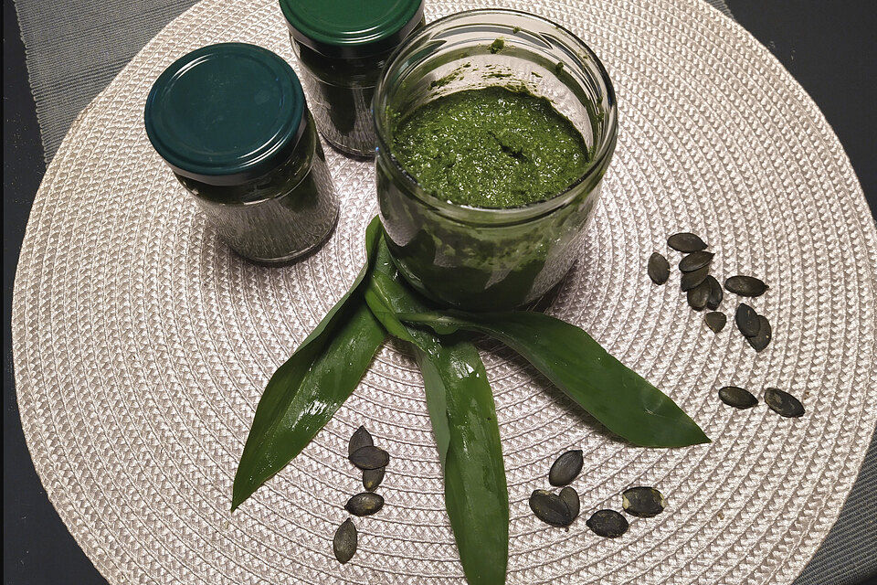 Bärlauch-Kürbiskern-Pesto