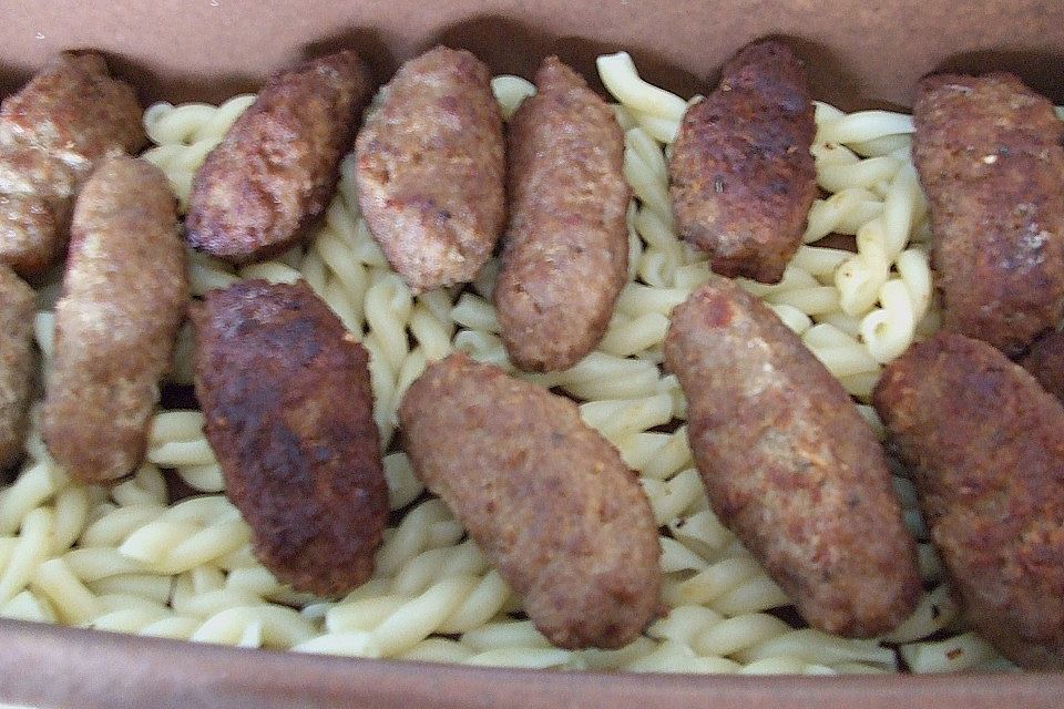 Cevapcici - Nudelauflauf