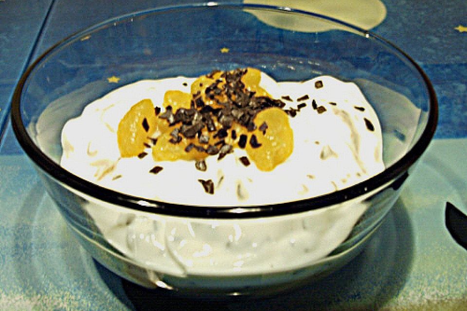 Stracciatella-Quark mit Mandarinen