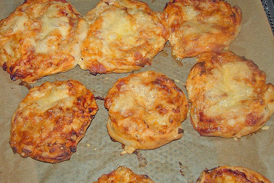 Mini-Pizzaschnecken