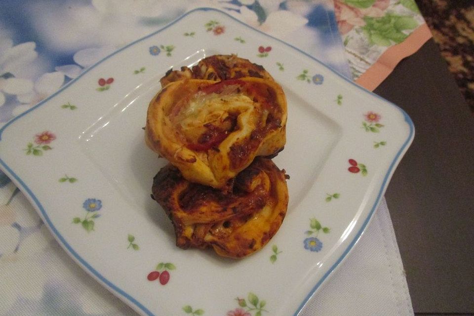 Mini-Pizzaschnecken