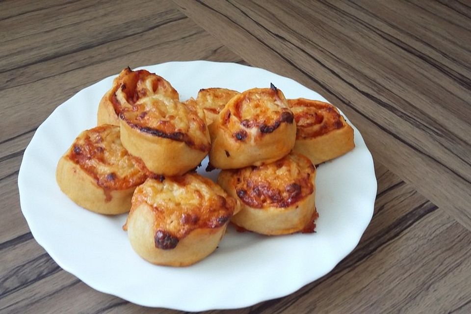 Mini-Pizzaschnecken