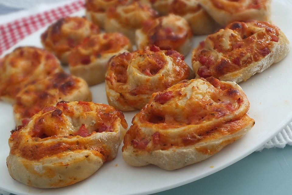 Mini-Pizzaschnecken