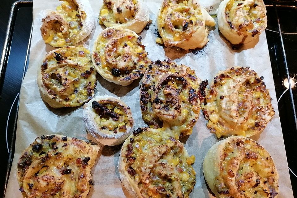 Mini-Pizzaschnecken