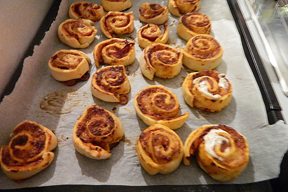 Mini-Pizzaschnecken