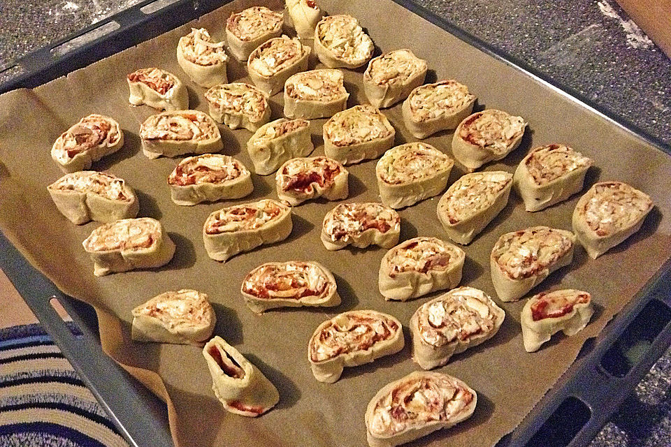 Mini-Pizzaschnecken