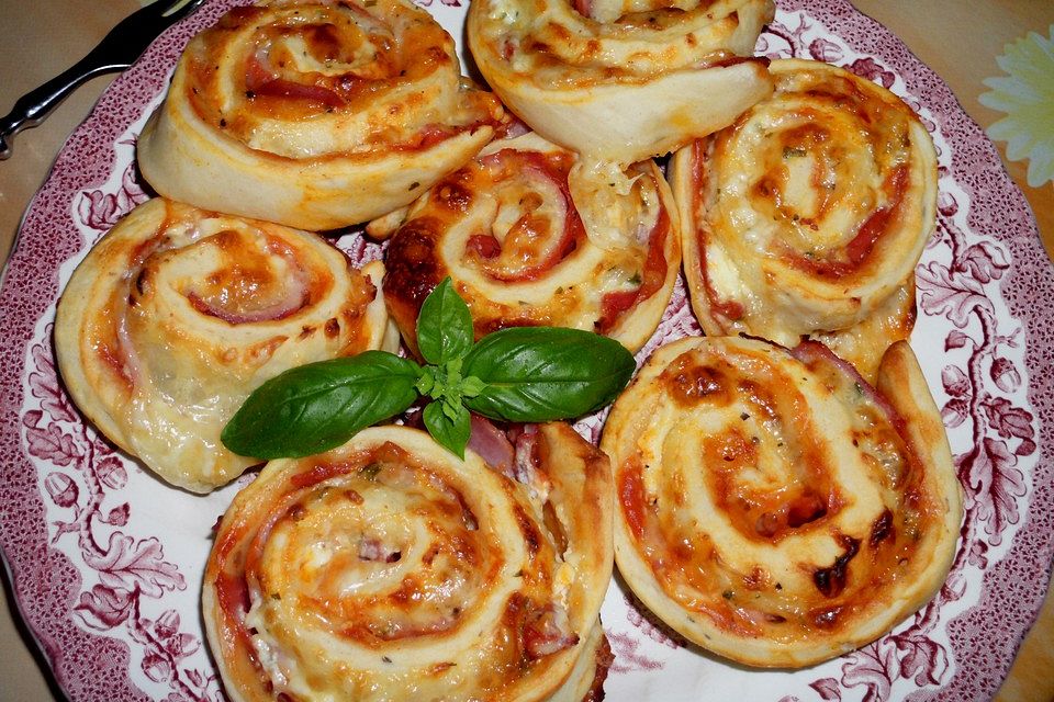 Mini-Pizzaschnecken