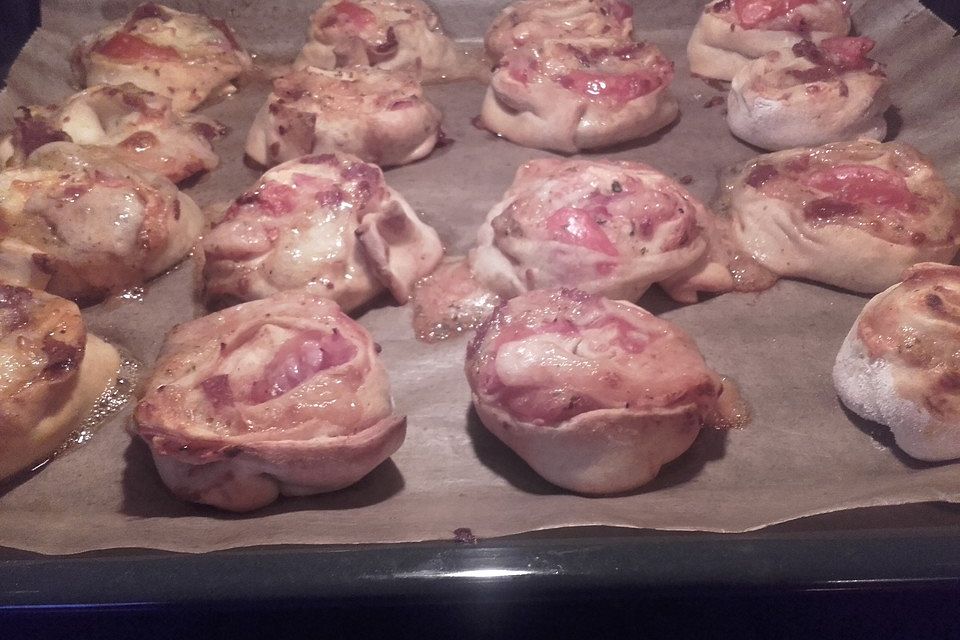 Mini-Pizzaschnecken