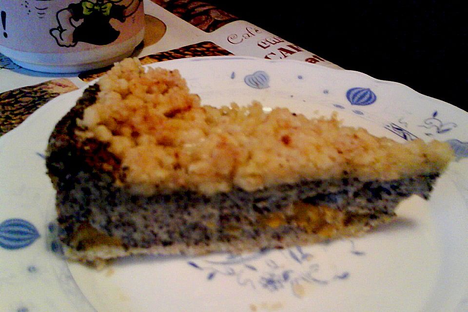 Mohnkuchen mit Birnen