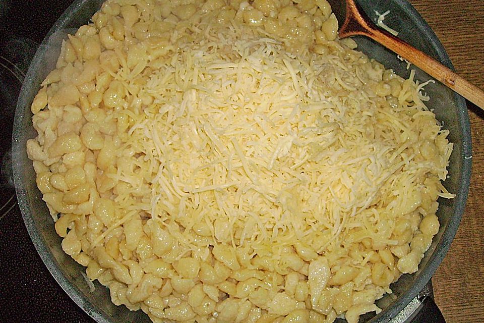 Schwäbische Käsespätzle