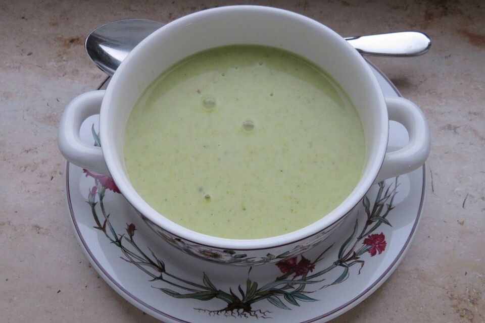 Brokkolisuppe