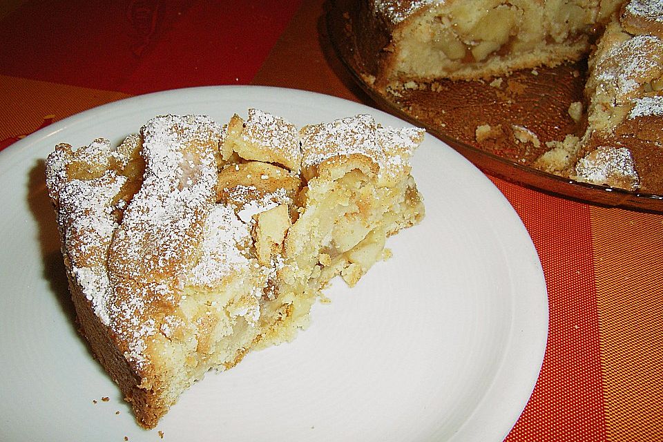 Apfel - Marzipankuchen mit Gitter