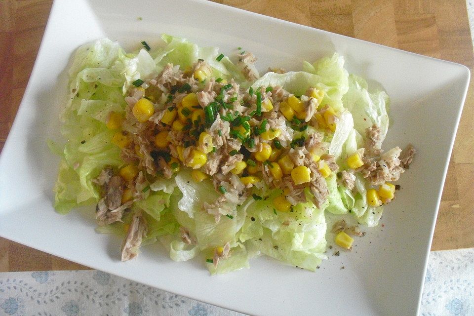 Eisbergsalat mit Thunfisch