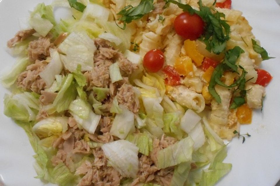 Eisbergsalat mit Thunfisch