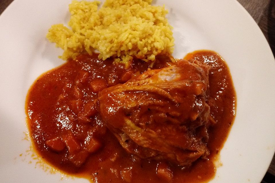 Knoblauchhähnchen in Tomatensauce