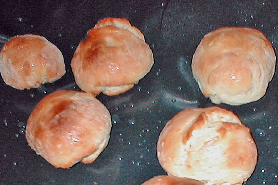 Buttermilchbrötchen