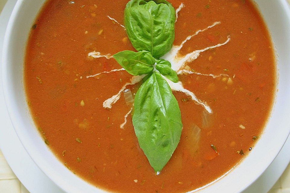 Aromatische Tomatensuppe