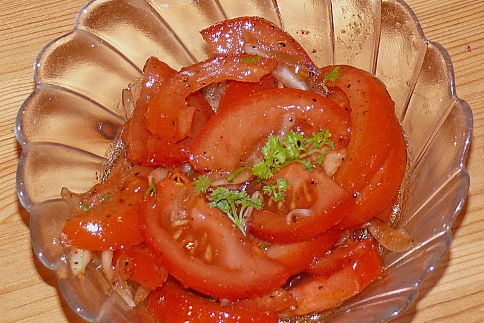 Tomaten - Zwiebel - Salat