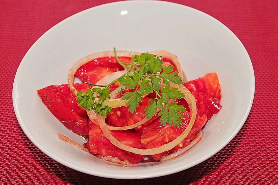 Tomaten - Zwiebel - Salat