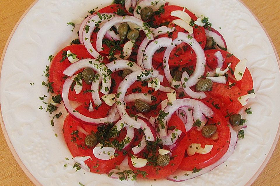 Tomaten - Zwiebel - Salat