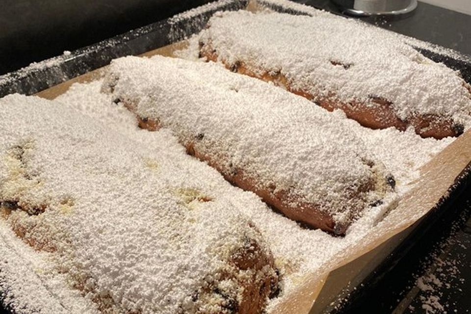 Marzipanstollen