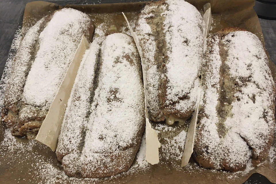 Marzipanstollen