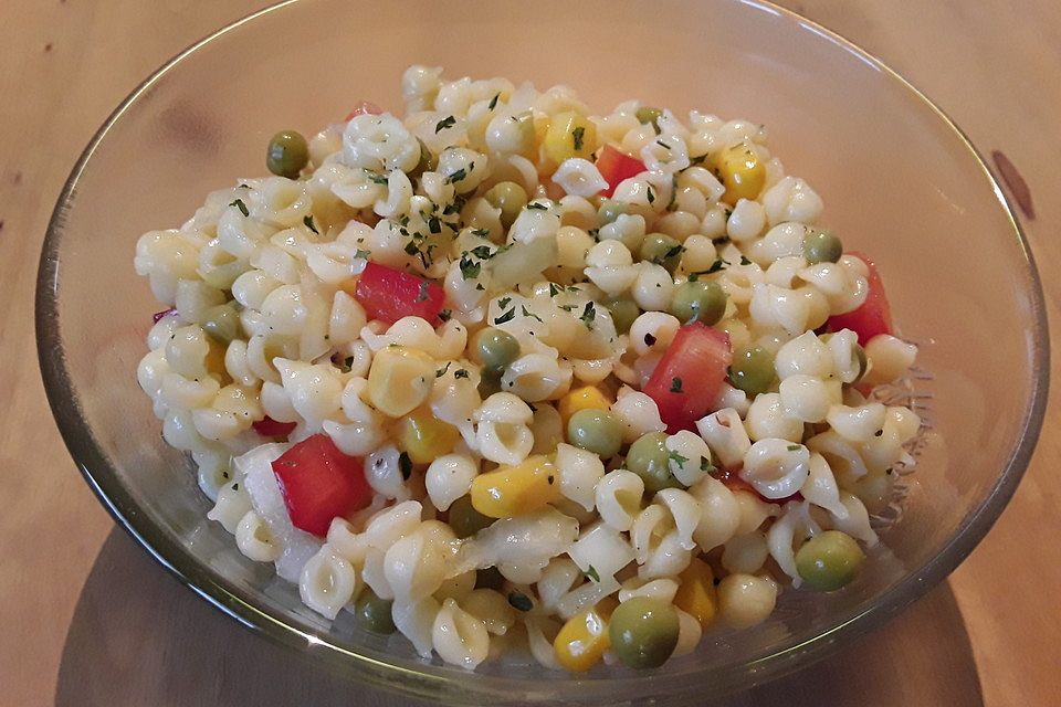 Nudel - Konfetti - Salat