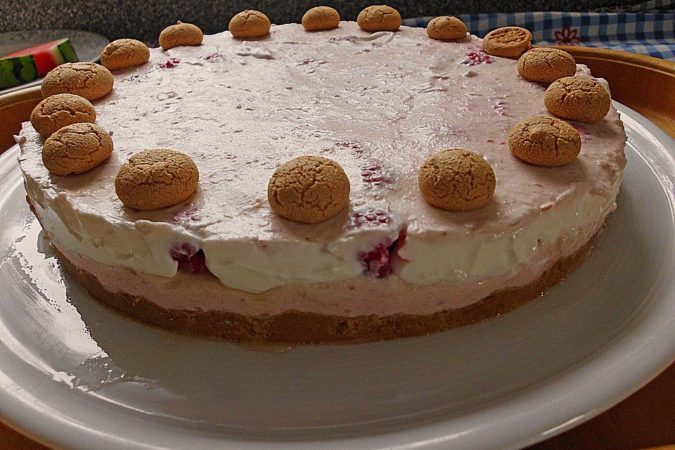 Himbeer - Amarettini - Torte