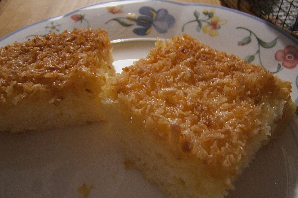 Buttermilch - Kuchen mit Kokos