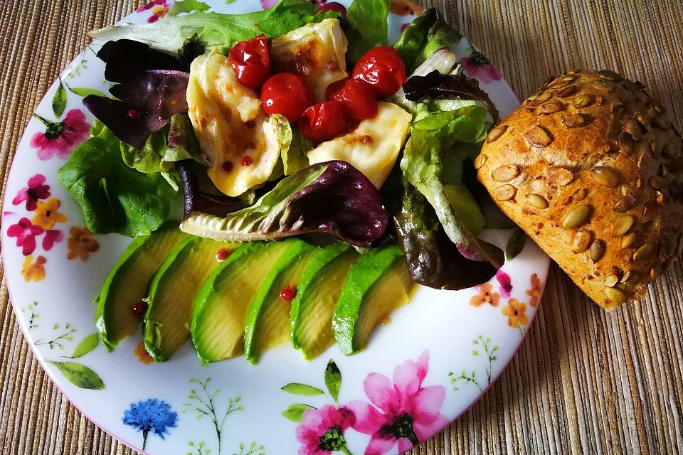 Avocado-Ziegenkäse-Salat