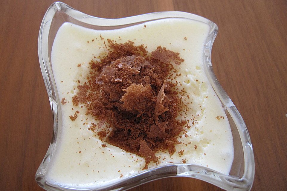 Weiße Mousse au chocolat